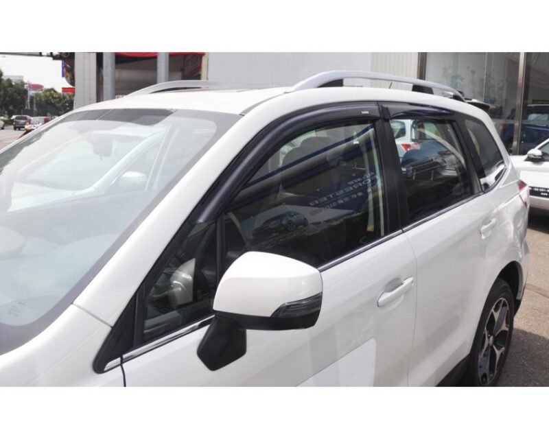 Vindavvisare Subaru Forester 2013–2019 – fram och bak
