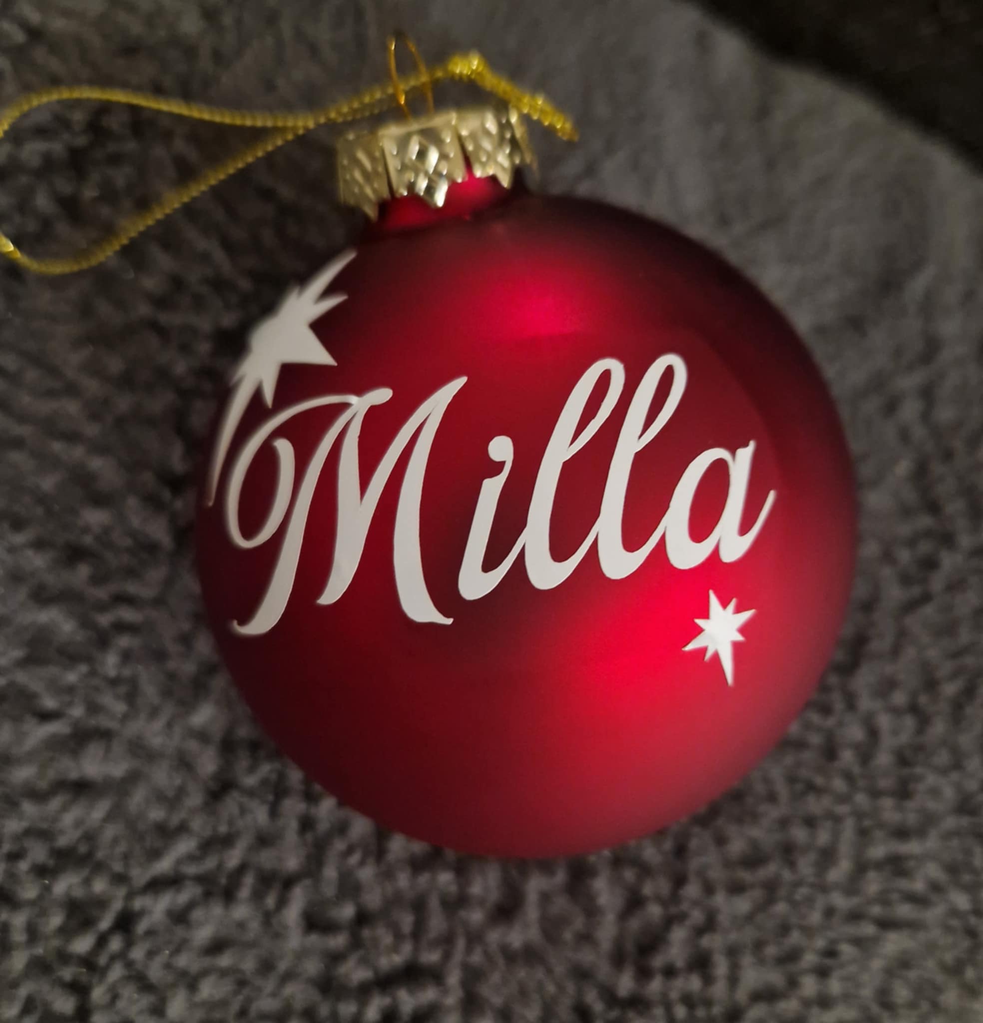 Julgranskula med valfritt namn - Röd - Större Matt Röd med stjärna på